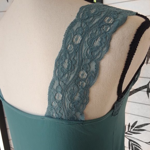 Simply Styled Blue Lace Smoothing Nylon Camisole NEW - Picture 10 of 12
